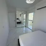 Infinite Sea View - Harbour Luxury 106