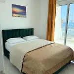 Apartamento Infinite Sea View - Harbour Luxury 106 *