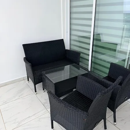 Apartament Infinite Sea View - Harbour Luxury 106 *