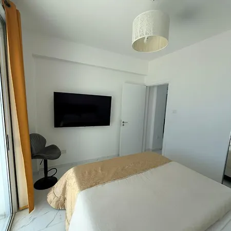 Infinite Sea View - Harbour Luxury 106 *