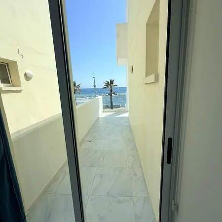 Apartament Infinite Sea View - Harbour Luxury 106 *