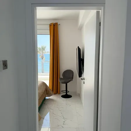 Infinite Sea View - Harbour Luxury 106
