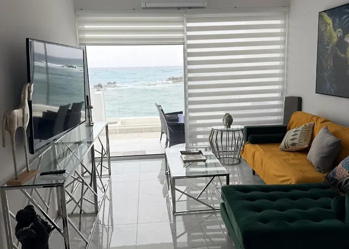 Appartement Infinite Sea View - Harbour Luxury 106 Paphos